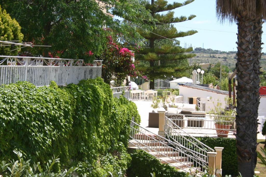 Villa Teresa San Corrado di Fuori Екстериор снимка